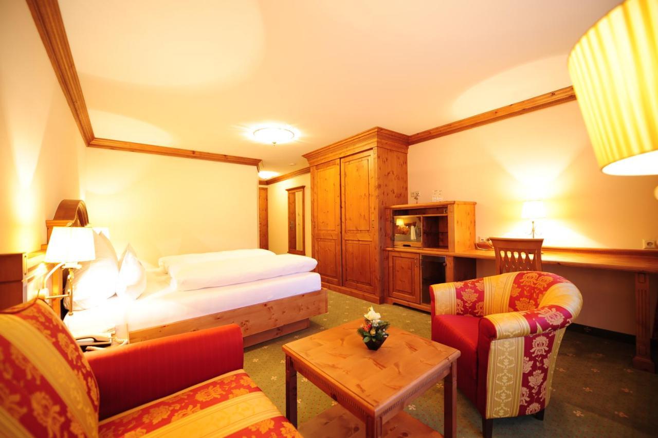 Hotel Max Зерфаус Екстер'єр фото