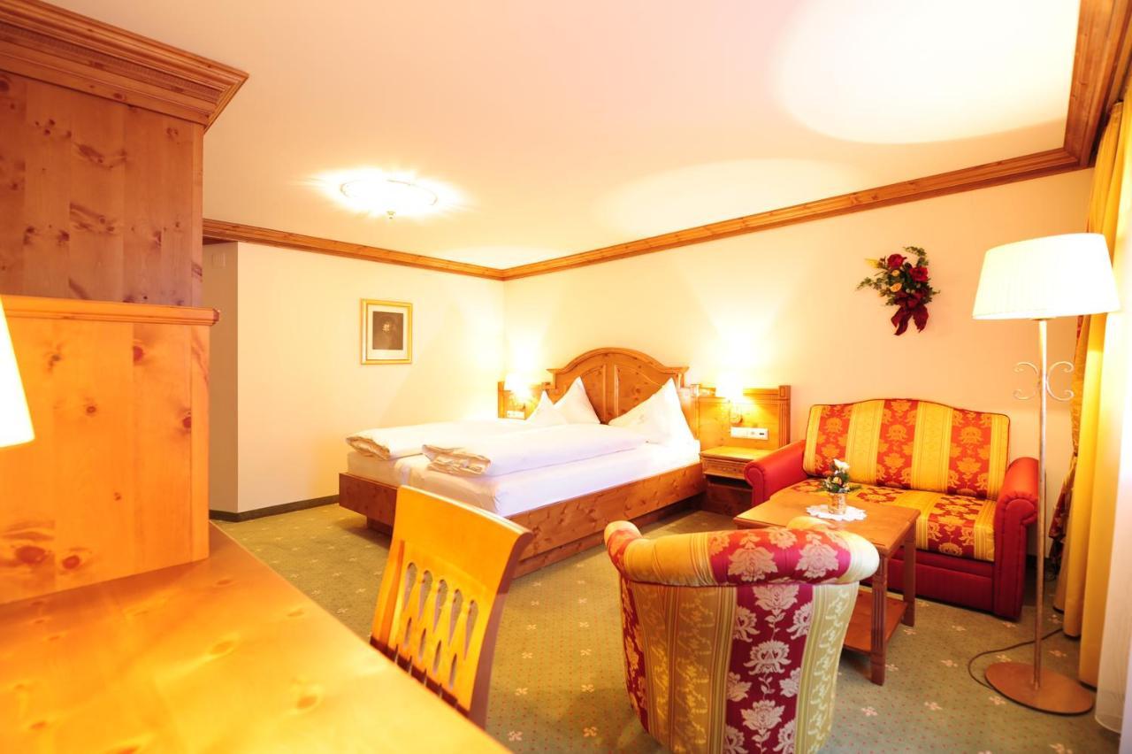 Hotel Max Зерфаус Екстер'єр фото