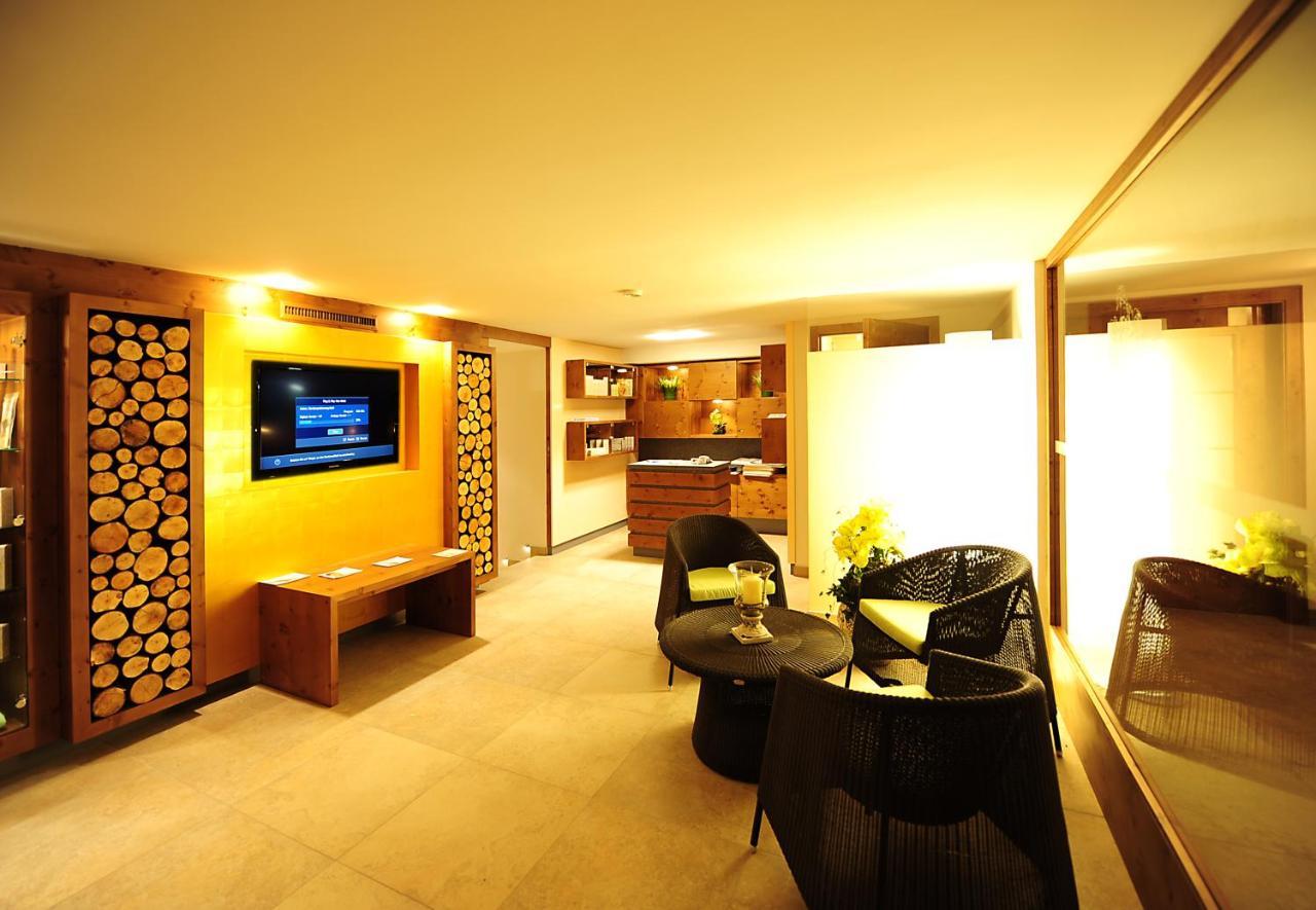 Hotel Max Зерфаус Екстер'єр фото