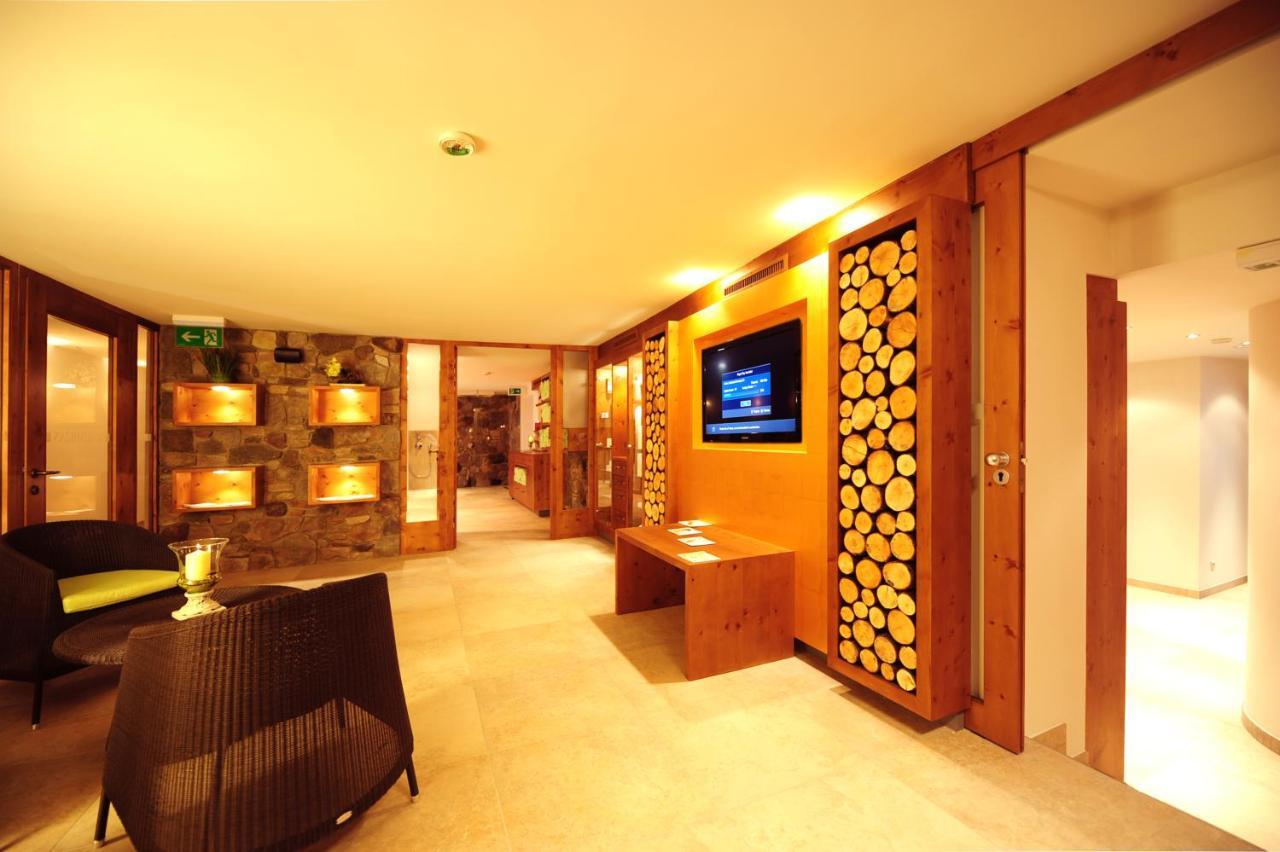 Hotel Max Зерфаус Екстер'єр фото