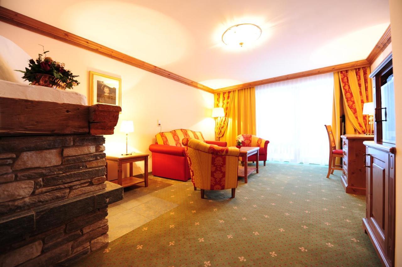 Hotel Max Зерфаус Екстер'єр фото