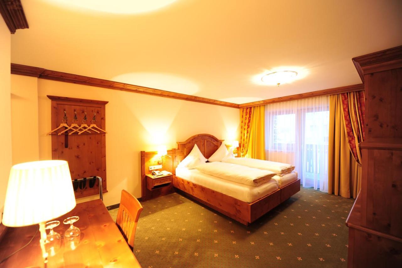 Hotel Max Зерфаус Екстер'єр фото