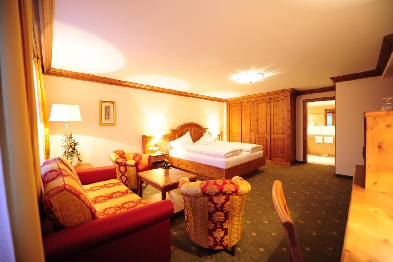 Hotel Max Зерфаус Екстер'єр фото