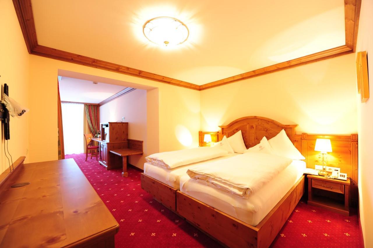 Hotel Max Зерфаус Екстер'єр фото