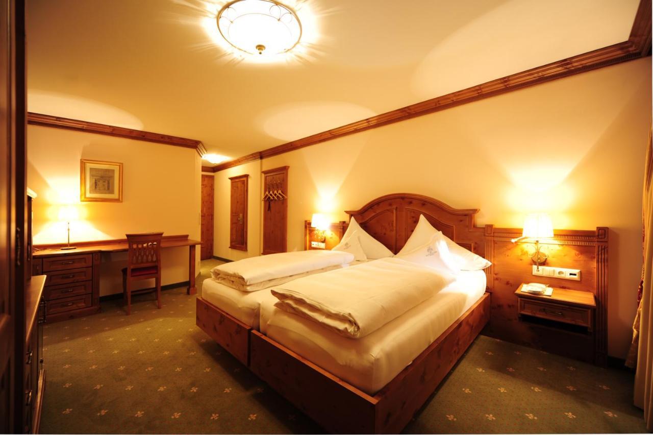 Hotel Max Зерфаус Екстер'єр фото